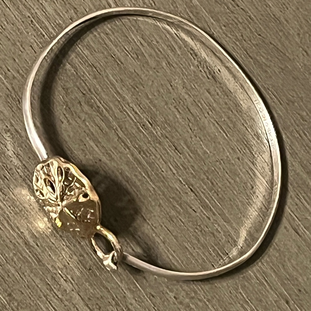 Sterling Silver& Gold Sand dollar Bracelet - Picture 2 of 4